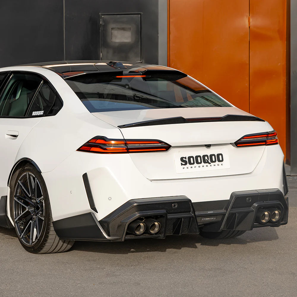 Sooqoo Dry Carbon V2 Rear Diffuser for BMW M5 G90 (2025–Present)