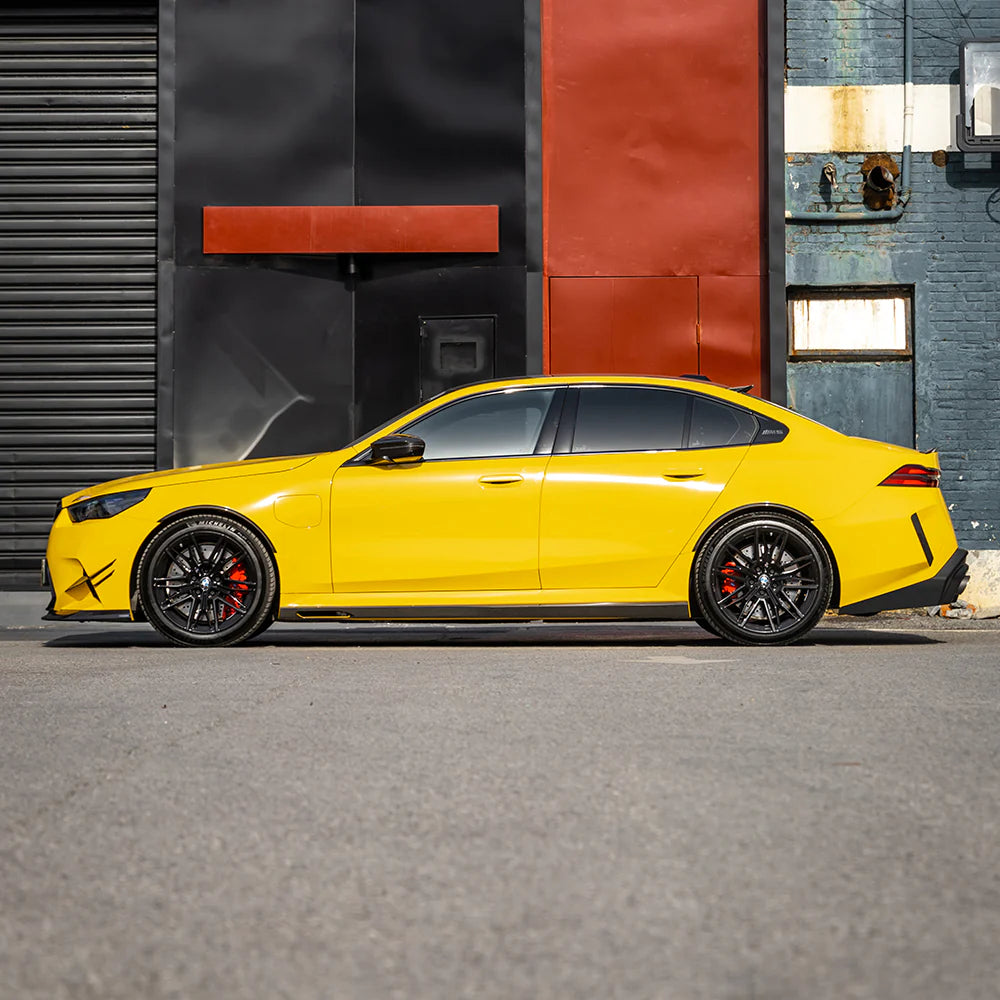 Sooqoo Dry Carbon V1 Side Skirts for BMW M5 G90 (2025–Present)