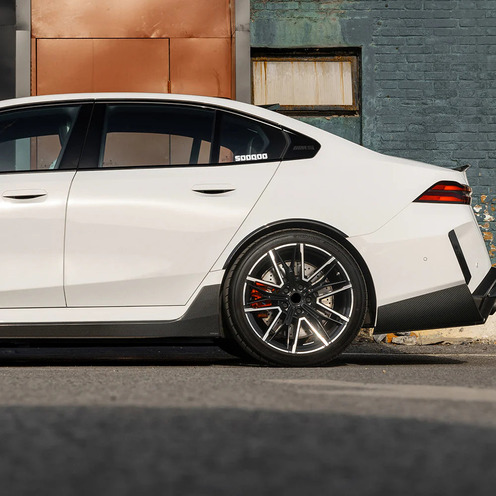 Sooqoo Dry Carbon V2 Side Skirts for BMW M5 G90 (2025–Present)