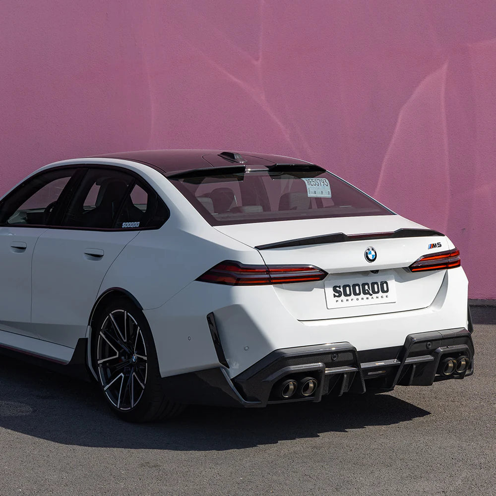 Sooqoo Dry Carbon Rear Spoiler for BMW M5 G90 (2025–Present)